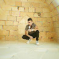 yhiop